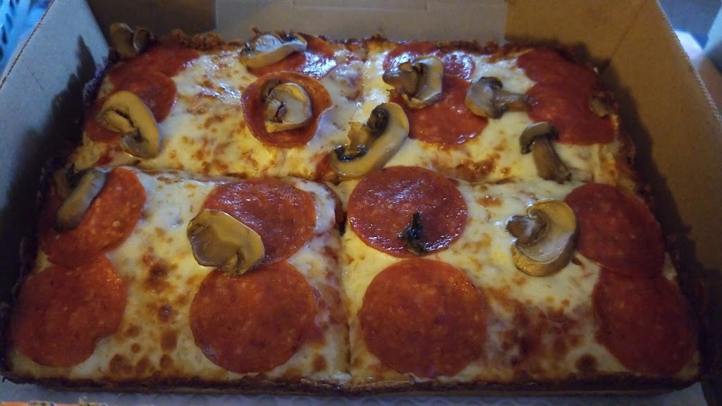 Little Caesars Pizza | 556 E Broad St, Pataskala, OH 43062, USA | Phone: (740) 919-5689
