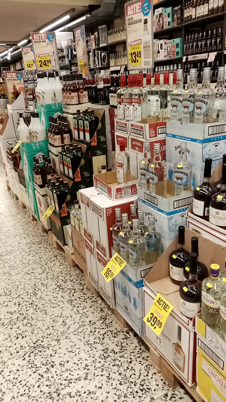 Junior Service Amsterdam | Bilderdijkstraat 120, 1053 DD Amsterdam, Netherlands | Phone: 020 785 5766