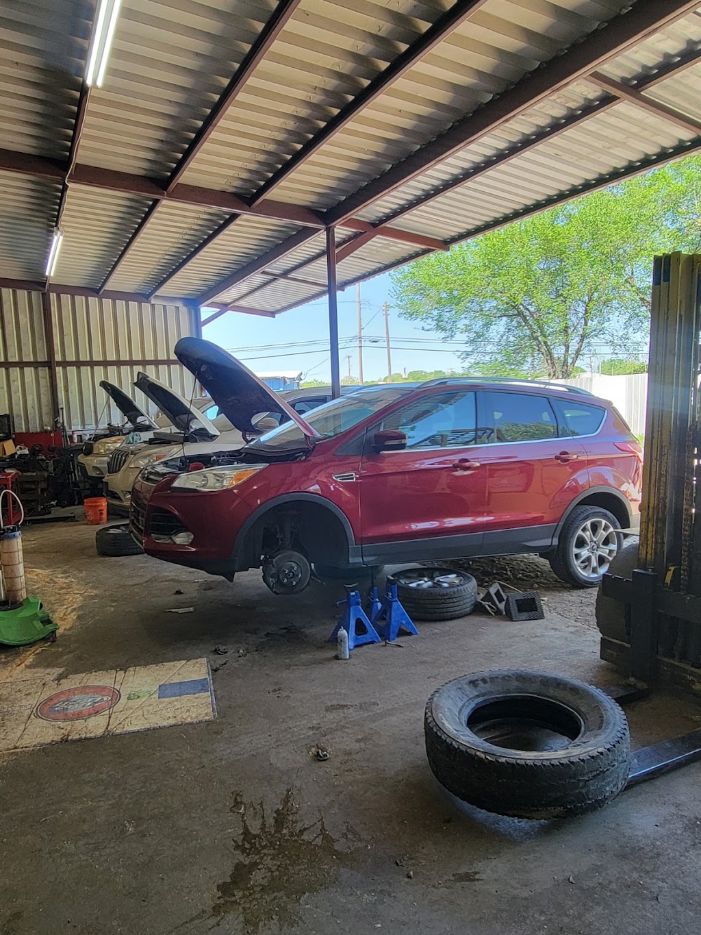 Medrano Transmission and Auto Service | 8525 C F Hawn Fwy, Dallas, TX 75217, USA | Phone: (469) 688-0012