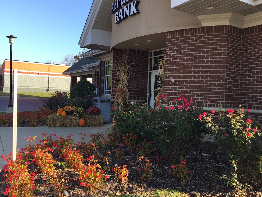 Republic Bank | 5125 New Cut Rd, Louisville, KY 40214, USA | Phone: (502) 363-4644