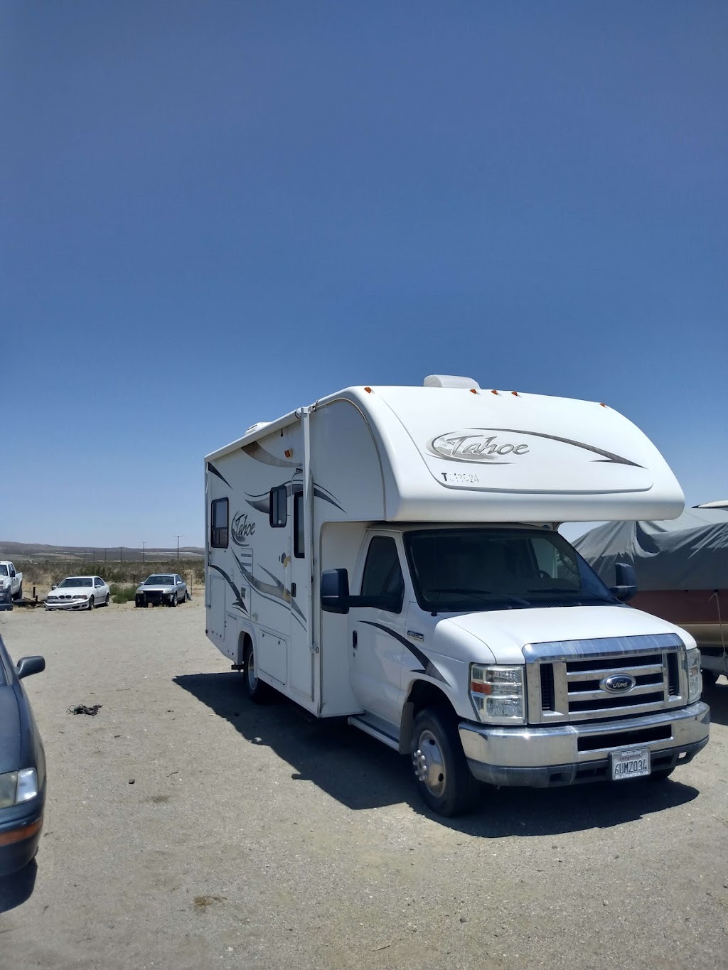 Top Flight Vehicle Storage - Adelanto RV Storage and Trailer Storage | 18310 Lessing Ave, El Mirage, CA 92301, USA | Phone: (951) 434-0476