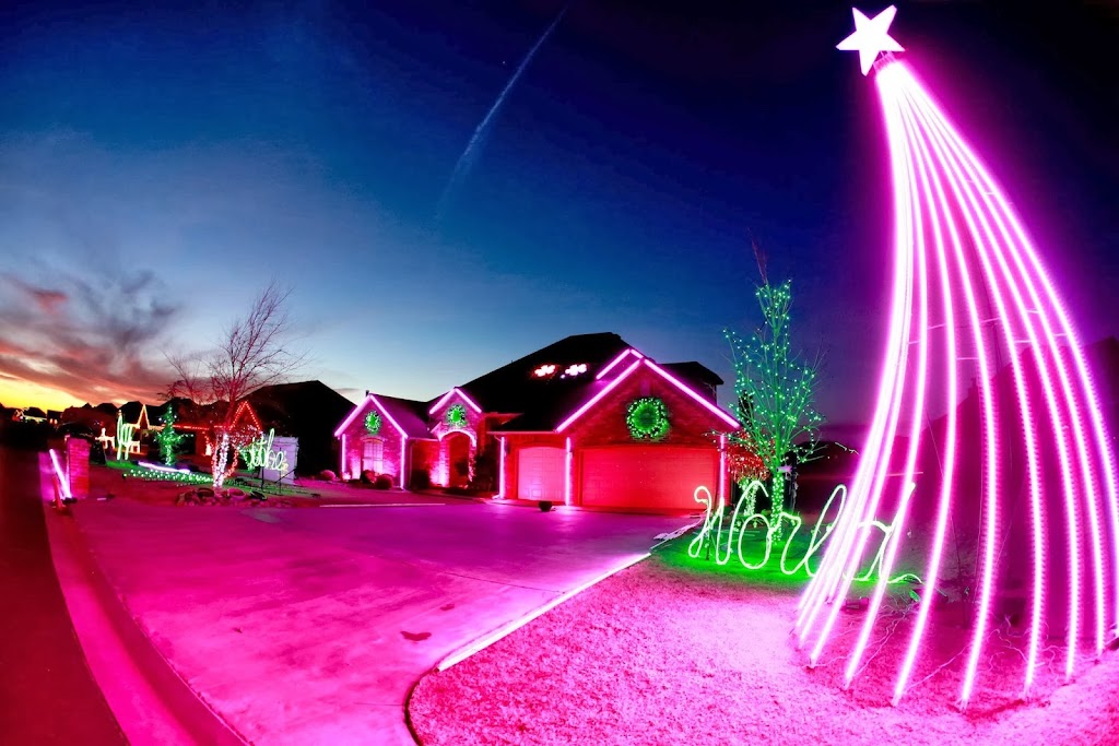 Stone Christmas Lights | 2015 Cedar Trail, Cashion, OK 73016, USA | Phone: (405) 633-2010