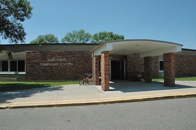 Sand Creek Elementary School | 12156 Olive St NW, Minneapolis, MN 55448, USA | Phone: (763) 506-4300