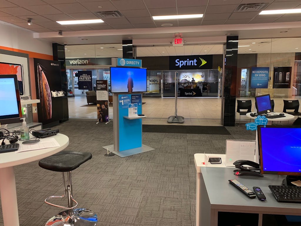 AT&T Store | 112 Eisenhower Pkwy, Livingston, NJ 07039 | Phone: (973) 992-3900