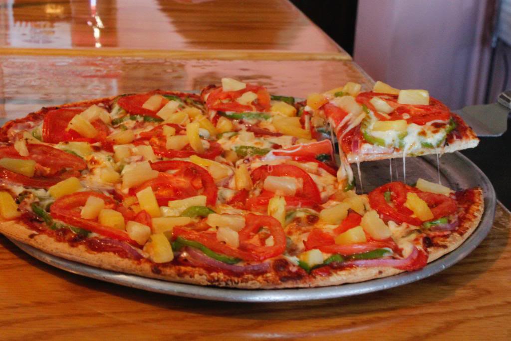 Fatsos Pizza | 3131 E Thunderbird Rd # 55, Phoenix, AZ 85032, USA | Phone: (602) 992-1122