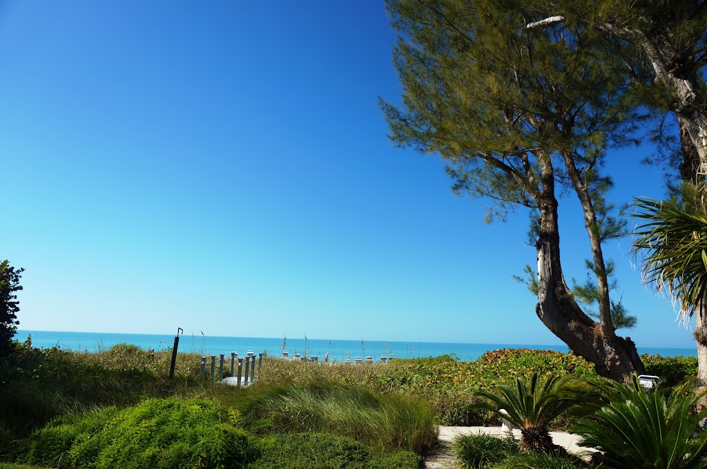 Sea Grape Inn Longboat Key, Florida | 5125 Gulf of Mexico Dr, Longboat Key, FL 34228, USA | Phone: (941) 383-2105