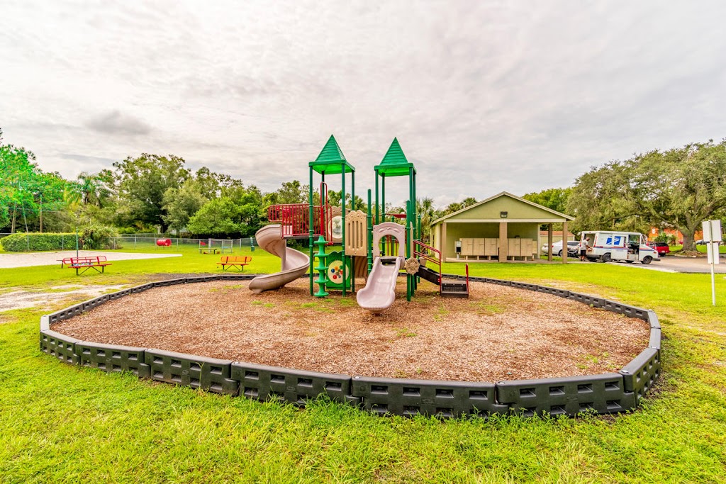 Laurel Oaks Apartments | 8781 Orange Leaf Ct, Tampa, FL 33637, USA | Phone: (833) 845-1514