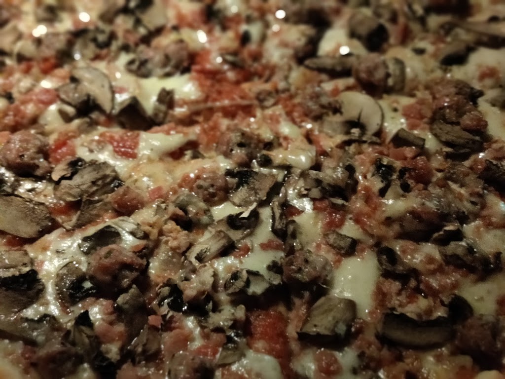 Mikes Pizza (mikes legacy pizzeria llc.) | 3966 E 42nd St, Newburgh Heights, OH 44105, USA | Phone: (216) 400-7224