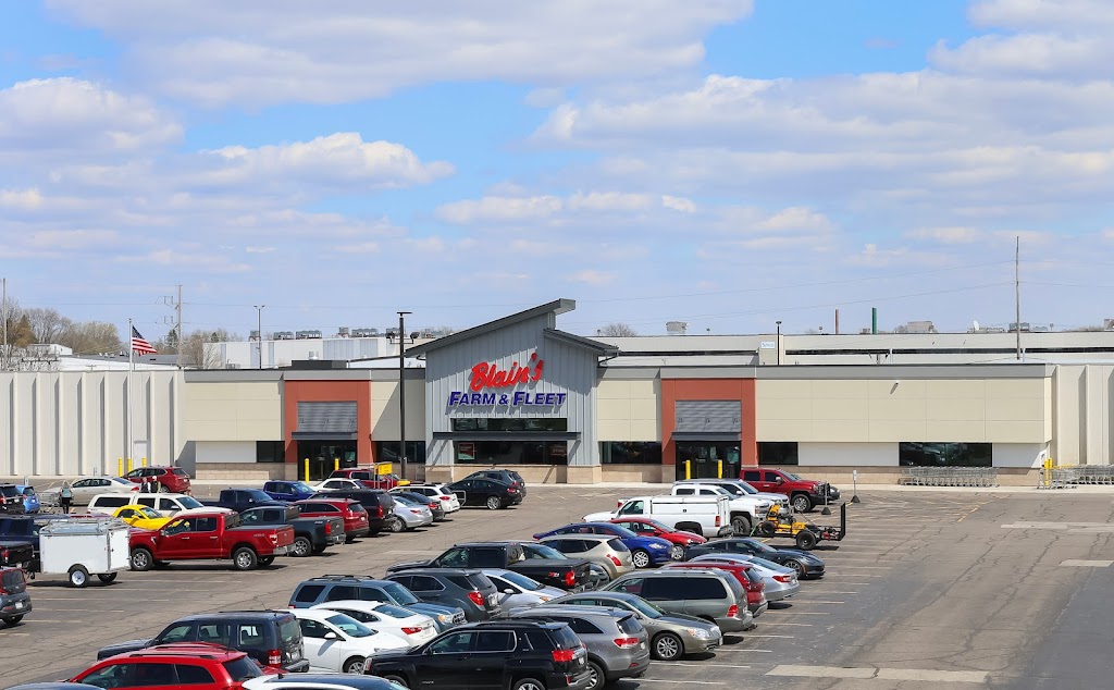 Blains Farm & Fleet - Baraboo, Wisconsin | 1100 South Blvd, Baraboo, WI 53913, USA | Phone: (608) 356-7736