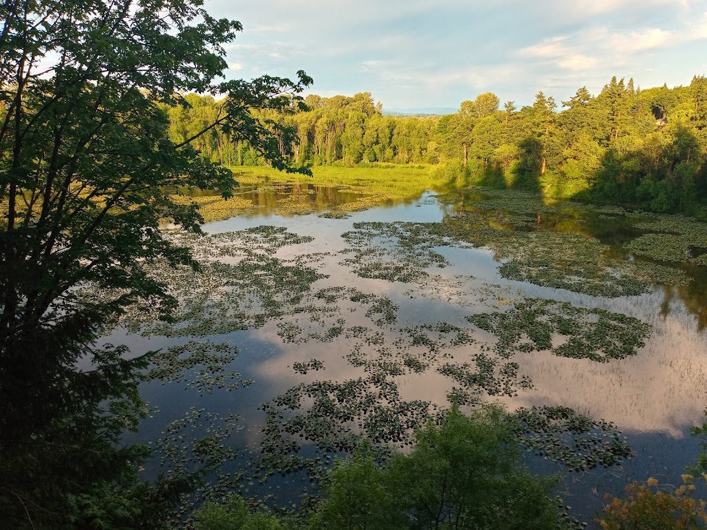 Crestwood Manufactured Home | 2154 Oregon St #3, St Helens, OR 97051, USA | Phone: (503) 397-1988