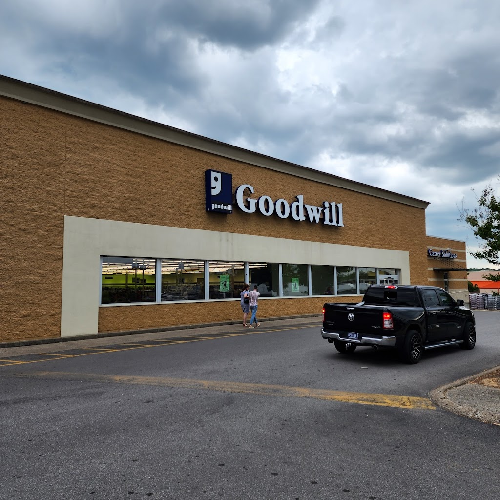 Goodwill Retail Store | 7663 Hwy 70 S, Nashville, TN 37221, USA | Phone: (615) 981-8810
